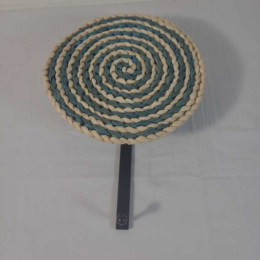 WOVEN CIRCLE WALL HOOK