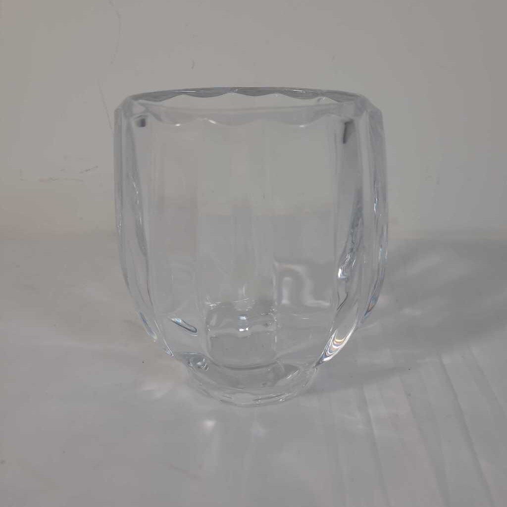 BOWRING 5" RIDGE VASE
