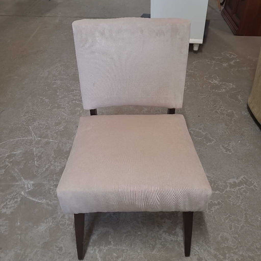 ACCENT CHAIR