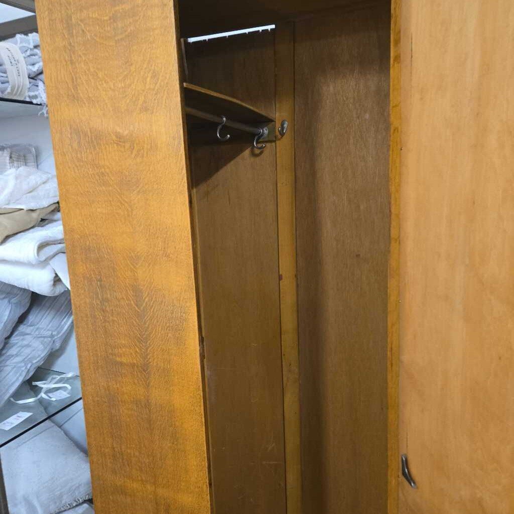 VTG OAK ARMOIRE