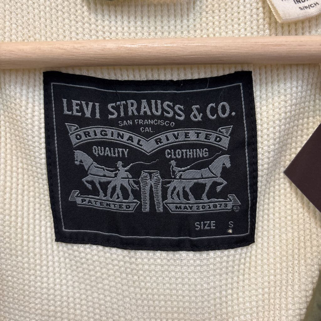 GREEN LEVI VEST