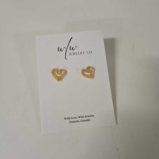 LACED HEART STUDS