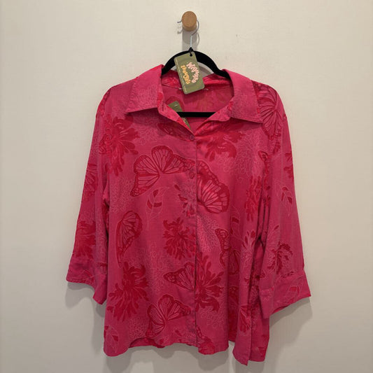 PINK BUTTERFLY EMBOSSED BUTTON UP SHIRT
