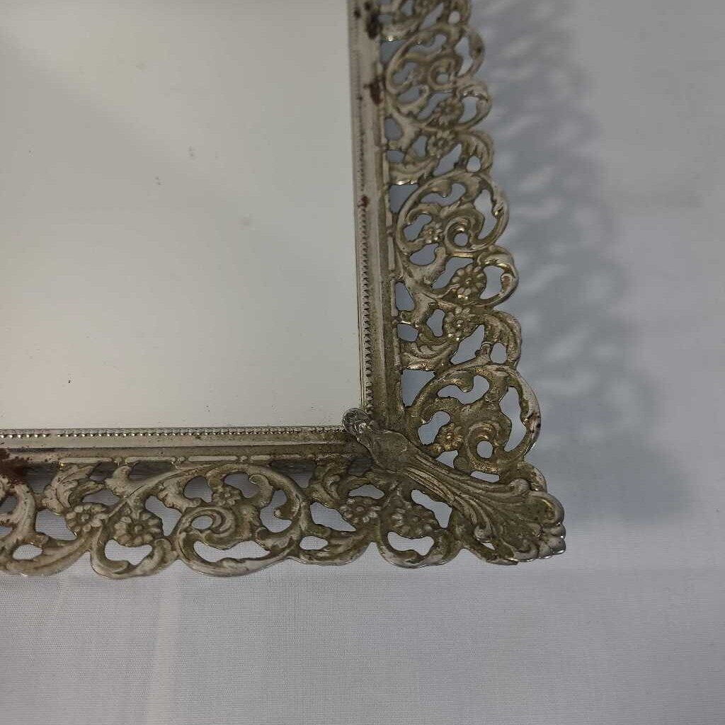 SILVER MIRRORED TRAY