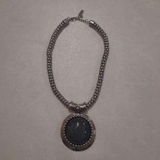 LARGE DROP PENDANT NECKLACE