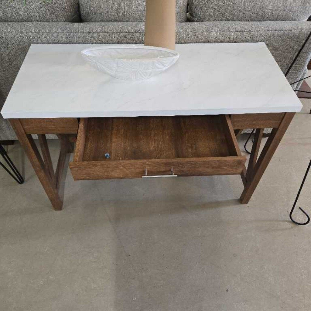 A FRAME DESK