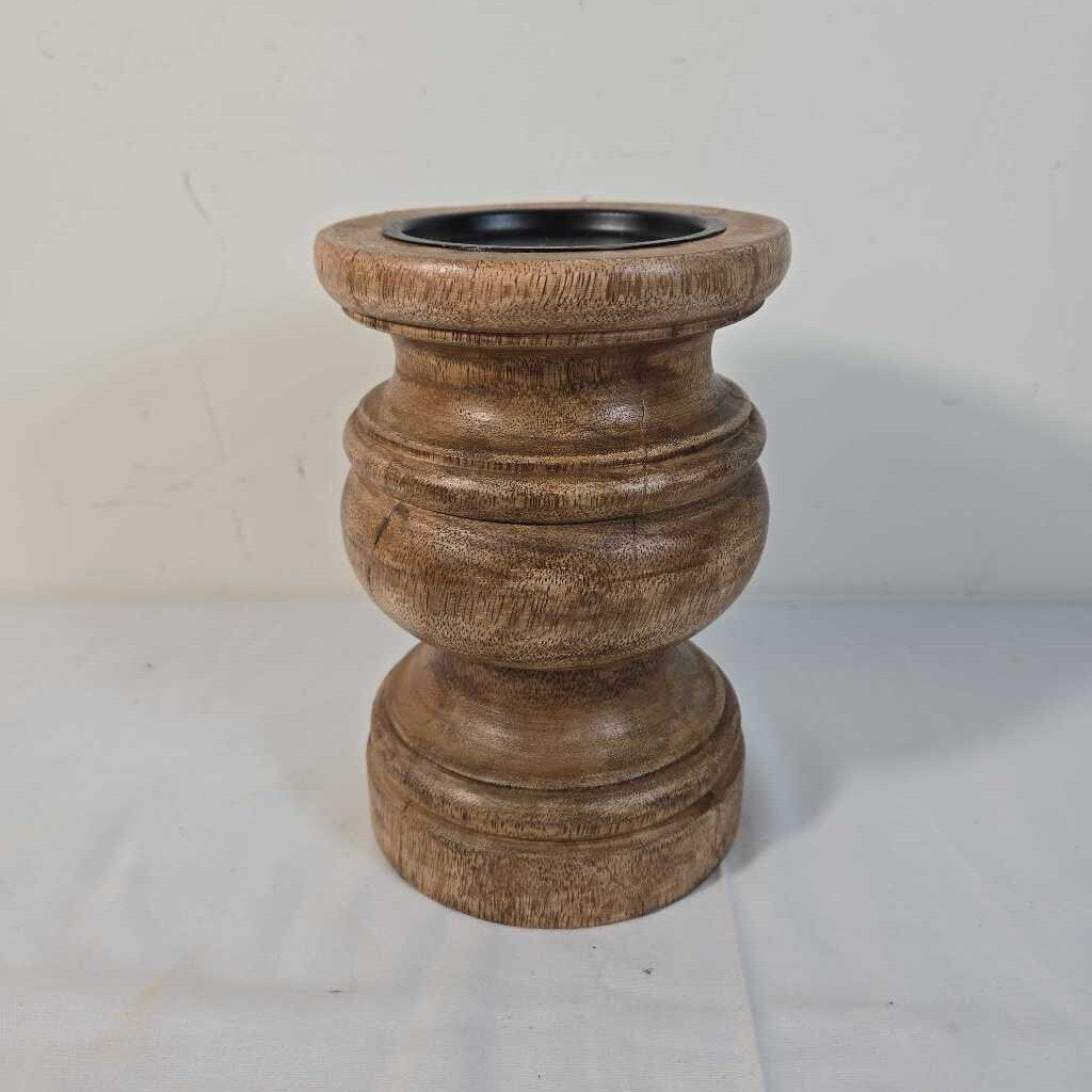 WOODEN CANDLE HOLDER