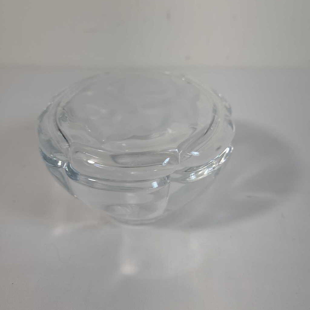 LIDDED FROSTED ROSE CRYSTAL CANDY DISH
