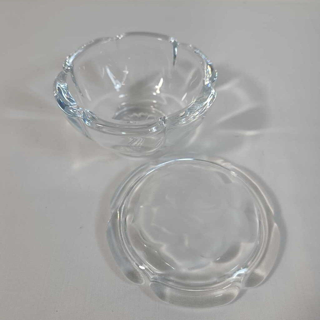 LIDDED FROSTED ROSE CRYSTAL CANDY DISH