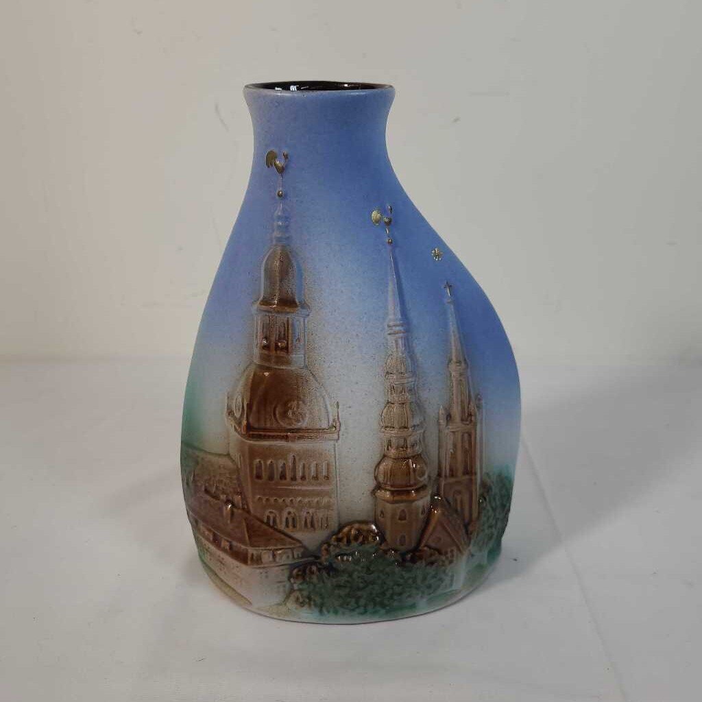 VTG GERMAN VASE RIGA SKYLINE