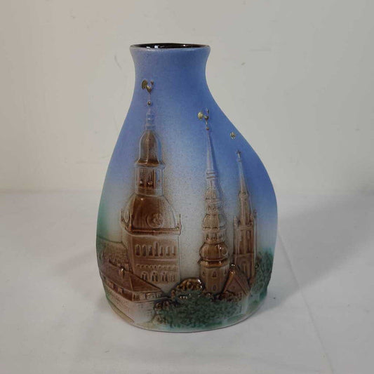 VTG GERMAN VASE RIGA SKYLINE