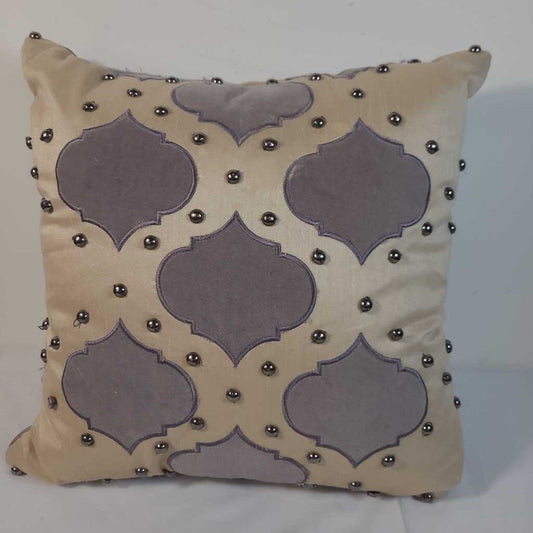 JESSICA SIMPSON MOROCCAN PILLOW