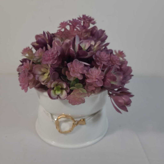 WHITE POT W/FAUX SEDUM