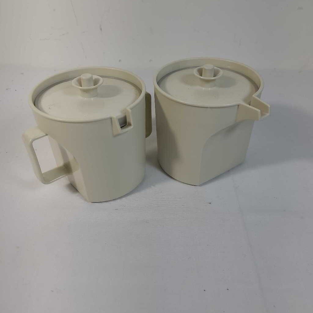 VTG TUPPERWARE CREAM & SUGAR