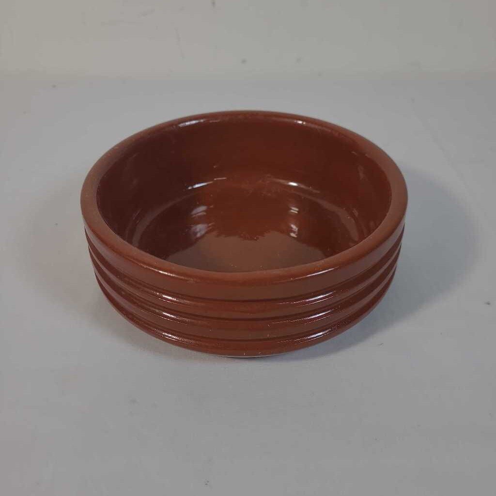 RUST COLOURED POTTERY DISH