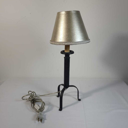 SM TABLE LAMP W/GOLD SHADE