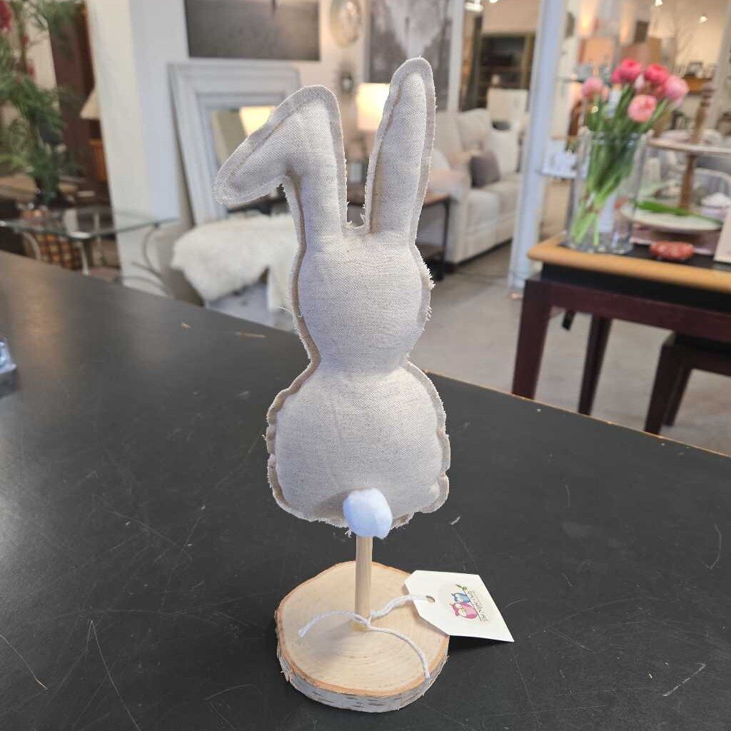 Primitive Bunny Stand - Canvas