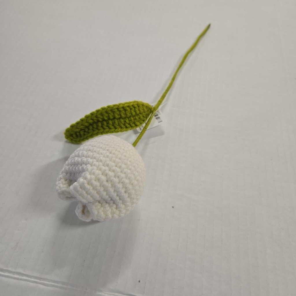 Crochet Tulip Buds