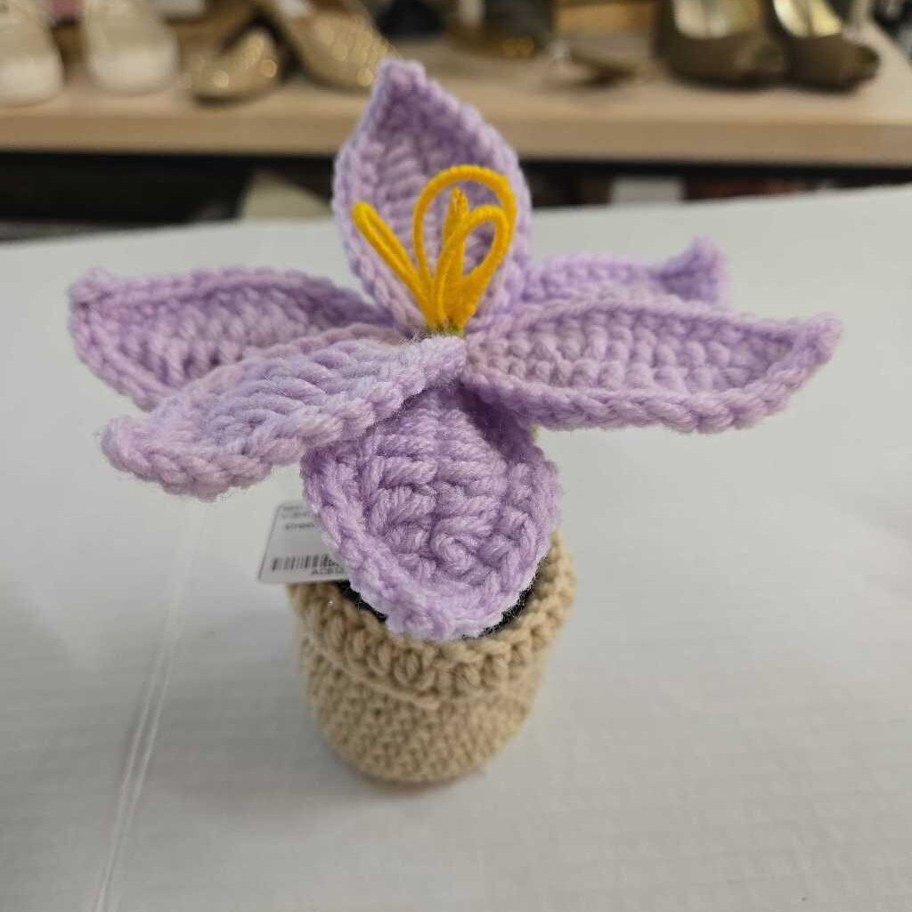 Crochet Lilly Pot
