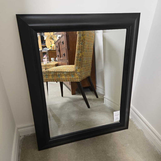 BEVELED MIRROR W/BLACK FRAME
