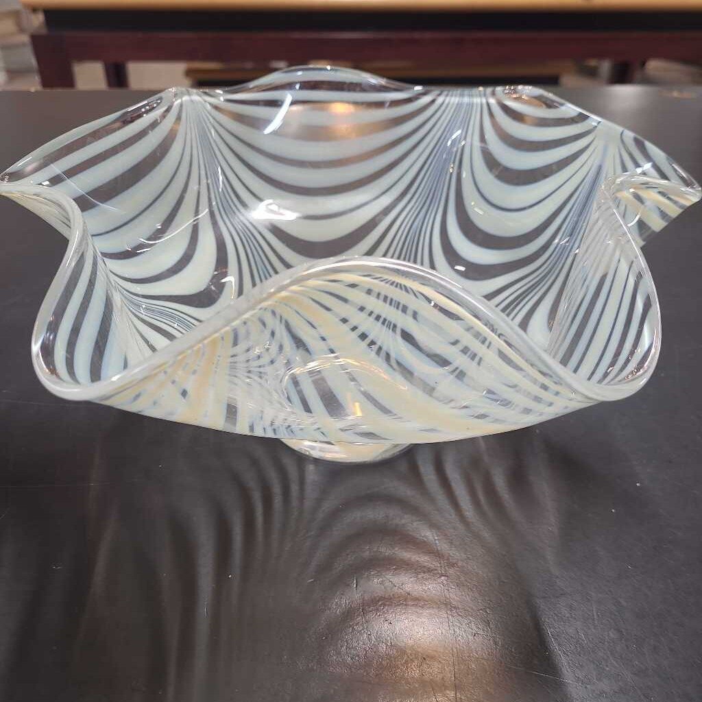 11" ART GLASS BOWL