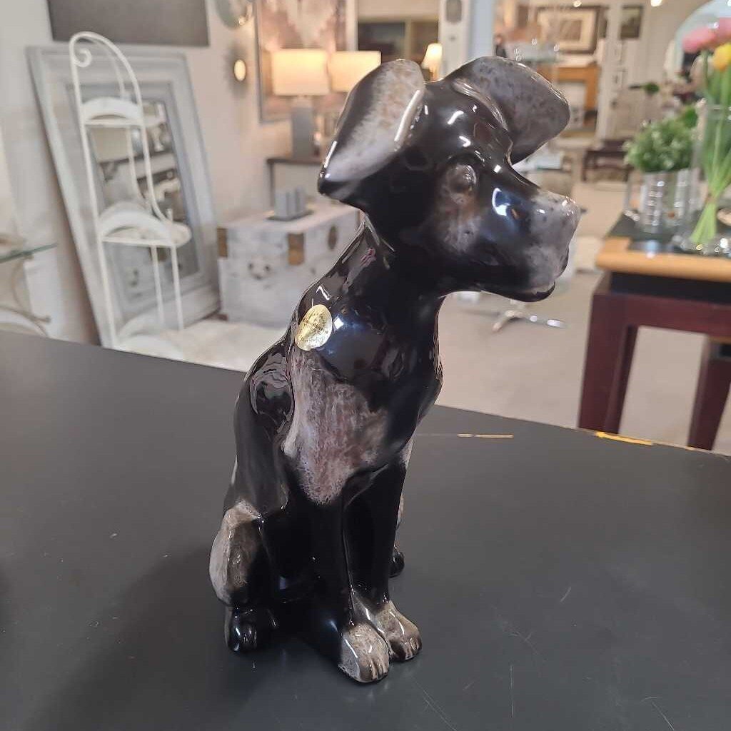 RARE DISNEY LICENSED CANADIAN POTTEY DOG FIGURINEN