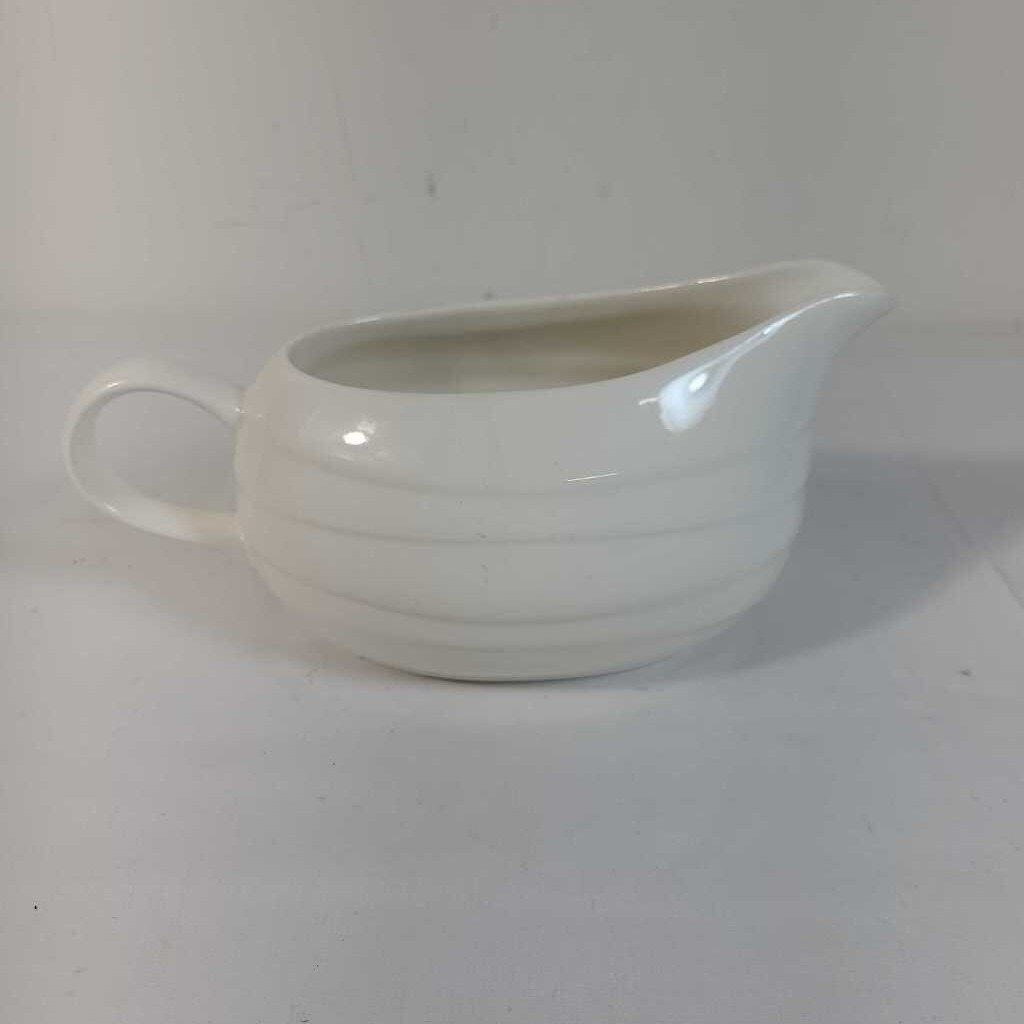 JAMIE OLIVER GRAVY BOAT