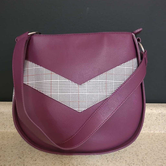 PURLE VINYL HANDBAG