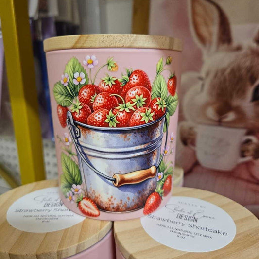 8oz Strawberry Shortcake Soy Candle