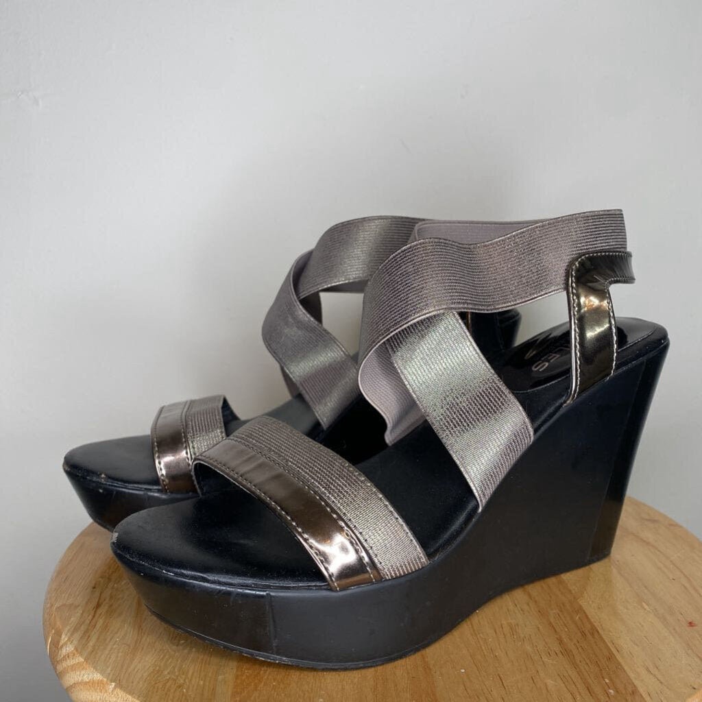 CHARLES DAVID - GUNMETAL/BLACK WEDGES