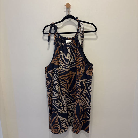 Leopard Print Halter Neck Keyhole Sleeveless Top.