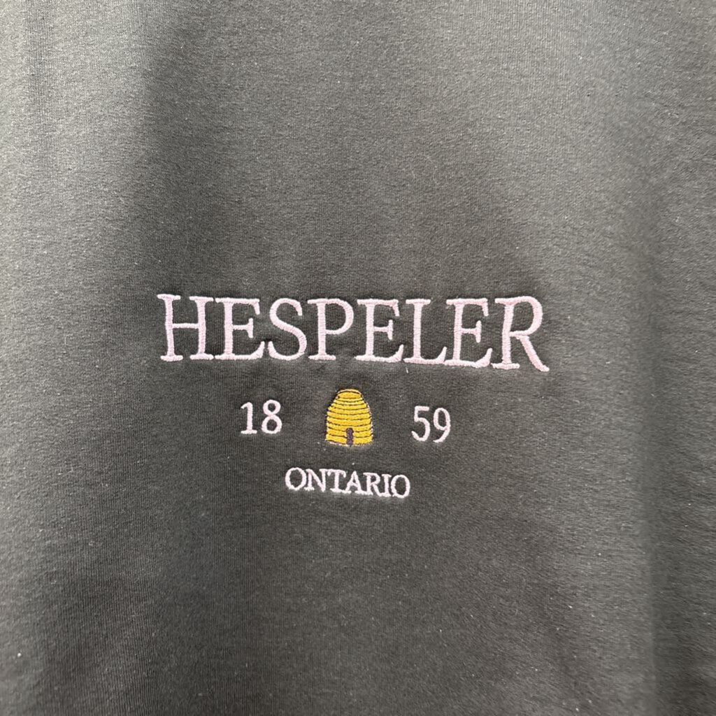 HESPELER CREWNECK