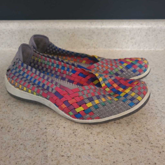 COLOFUL SLIP ON WOVEN SHOES