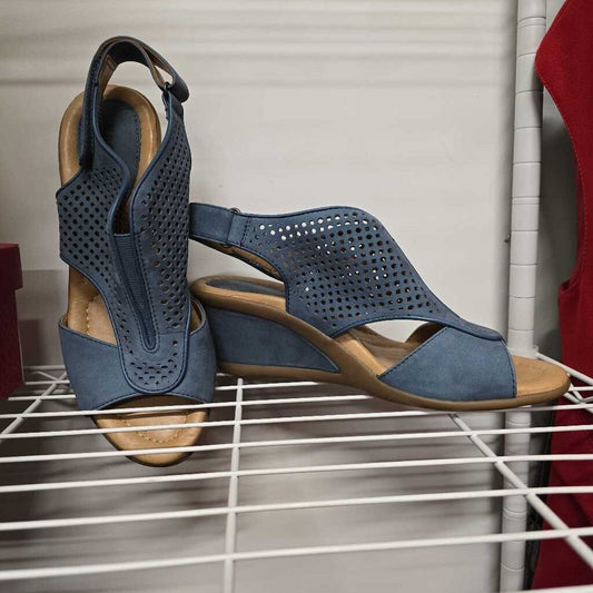 EARTH Darla Blue Sandal Leather SZ 9B