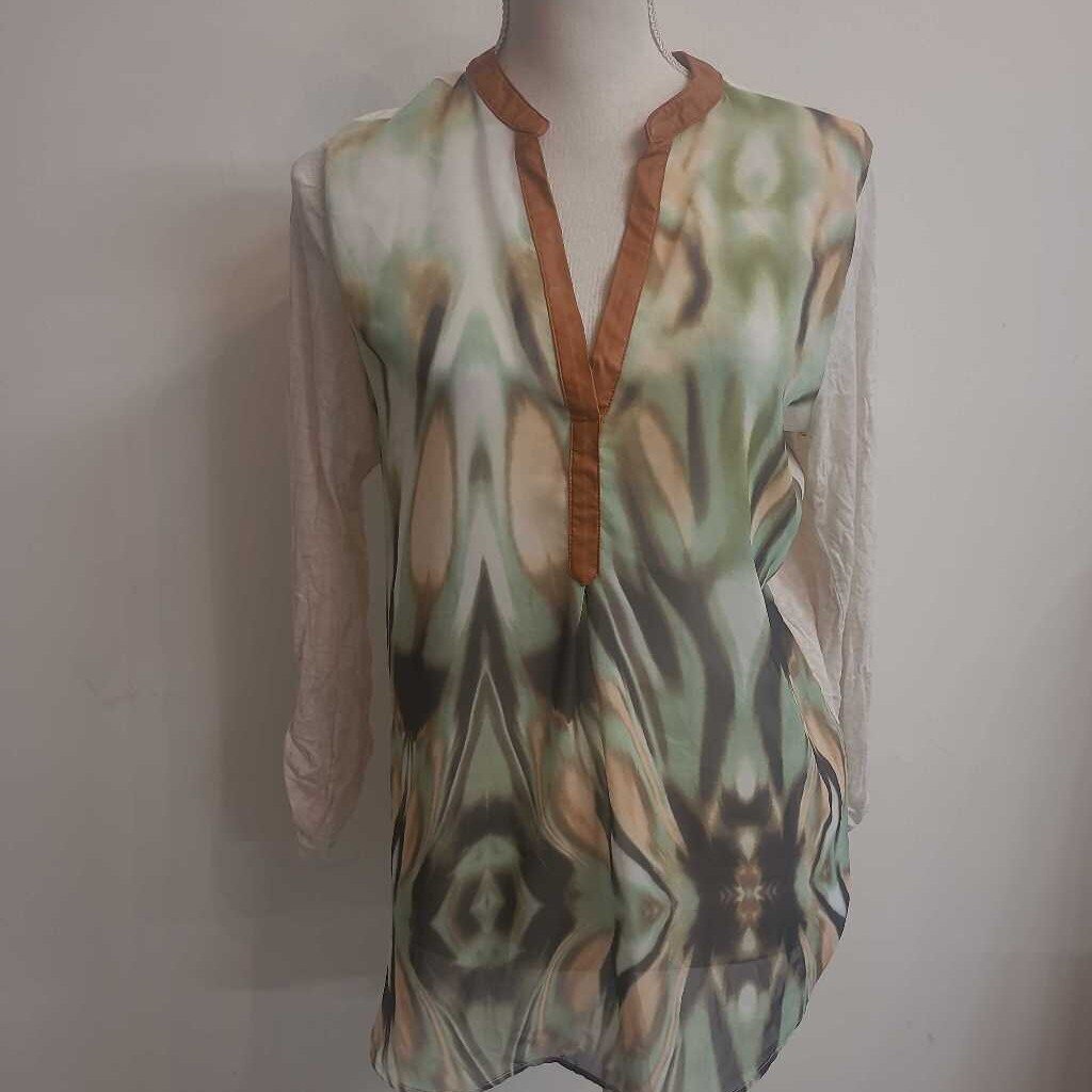 PATTERNED LONG SLEEVE TOP
