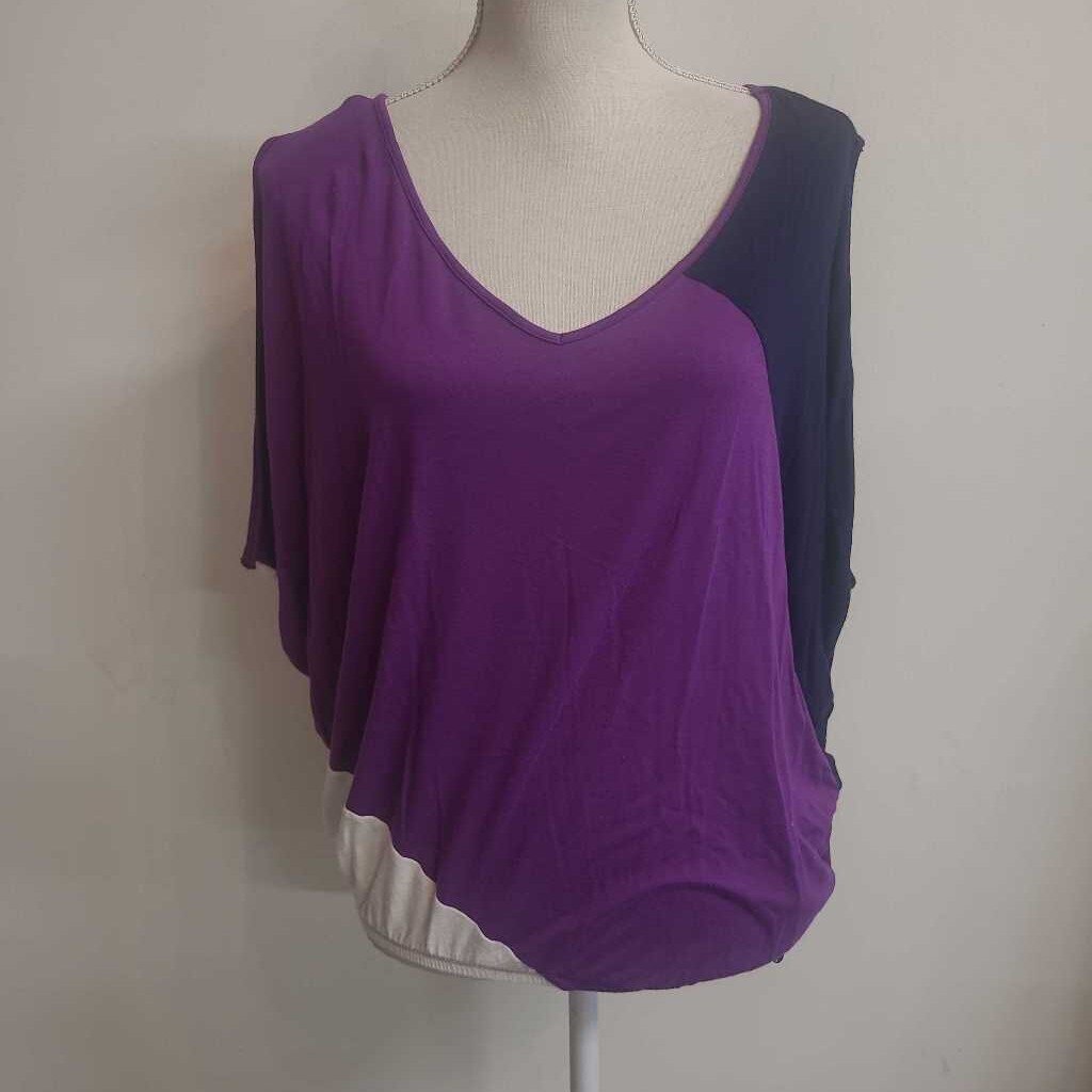 GUESS V NECK BLOUSE