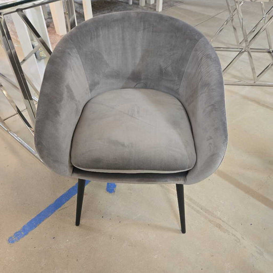 CAMELIA CHAIR