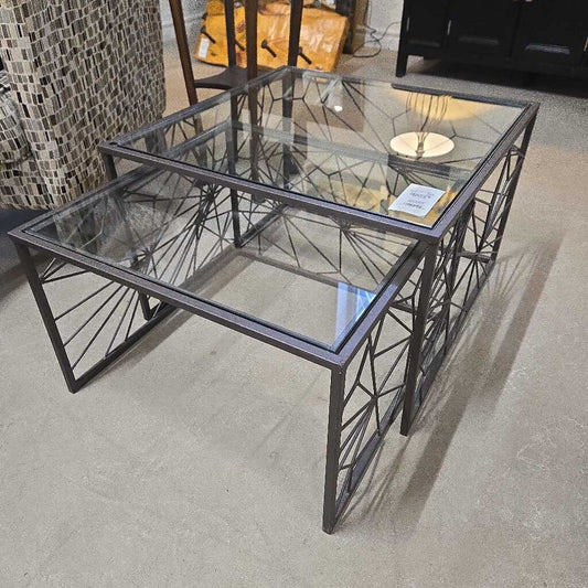 ODEIA NESTING TABLES