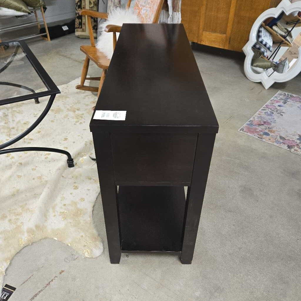 METRO CONSOLE TABLE