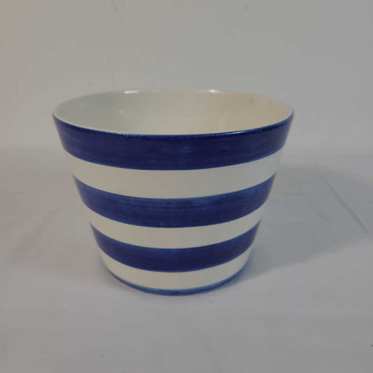 BLUE/ WHITE CERAMIC BOWL