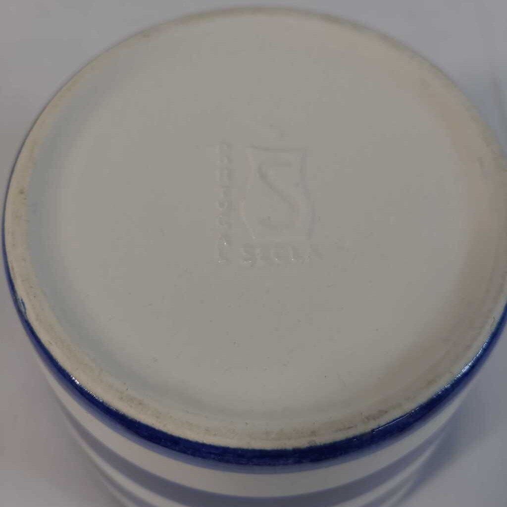 BLUE/ WHITE CERAMIC BOWL