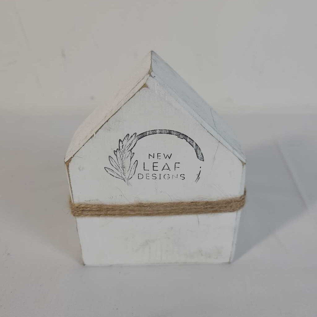 CHEVRON WOODEN HOUSE