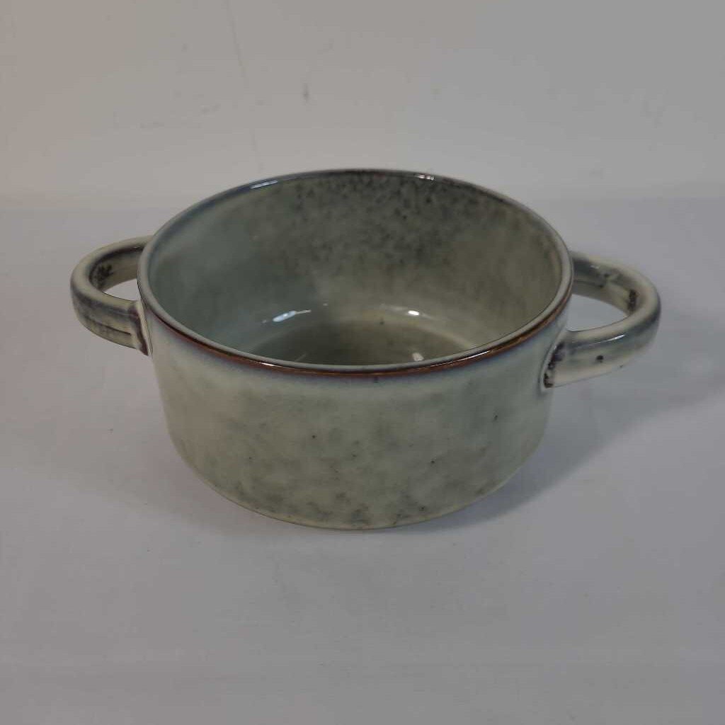 STONEWARE SOUP BOWL