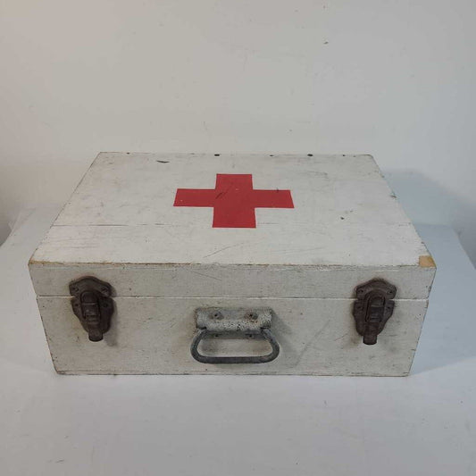 VTG WOODEN FIRST AID BOX