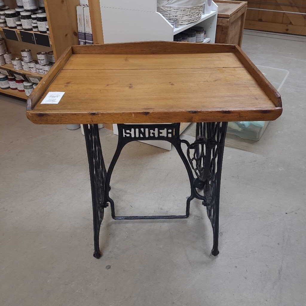 SINGER BASE W/VINTAGE DOUGH BOARD TOP