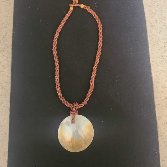 SHELL & BEAD NECKLACE