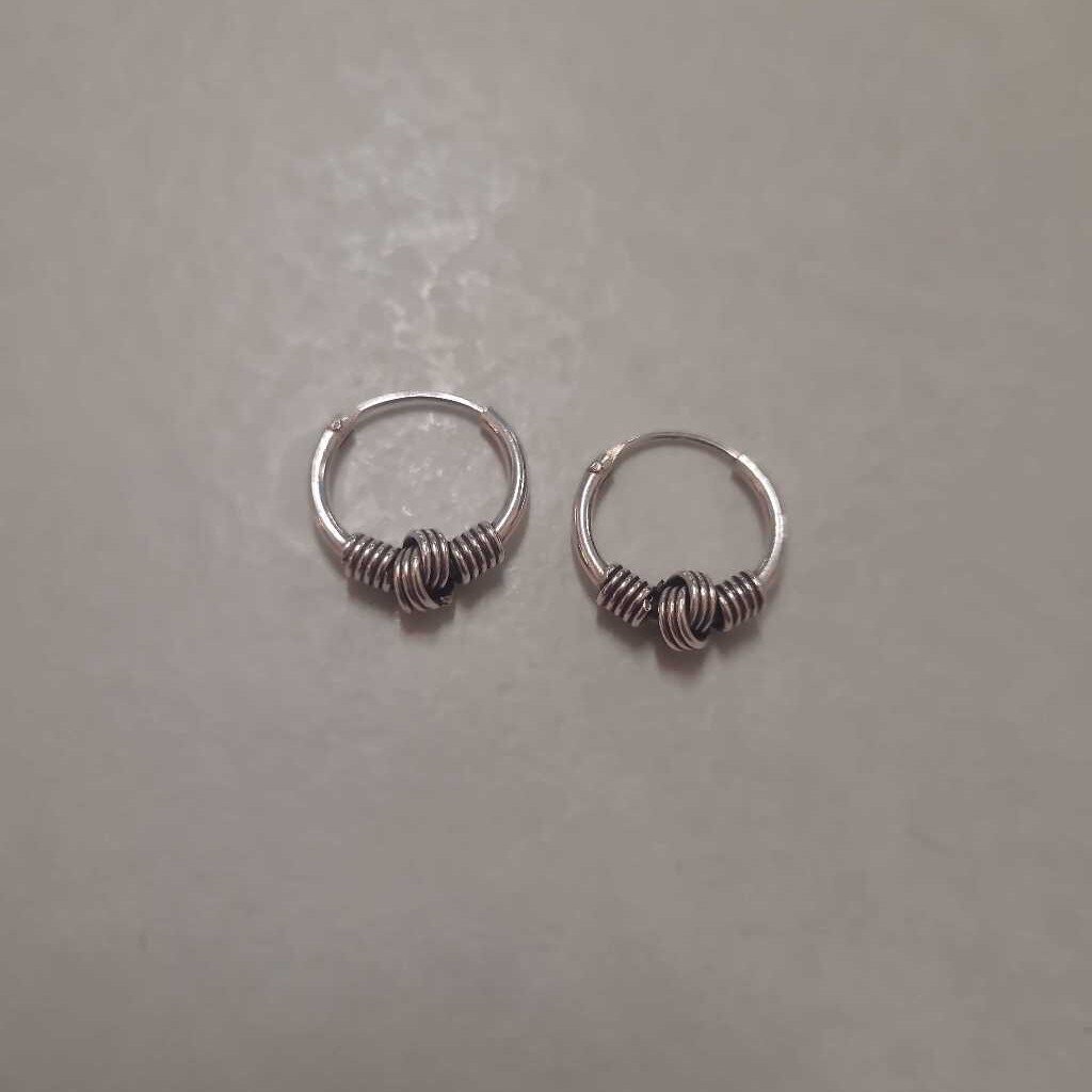 SMALL "KNOT" SILVER EARRINGS