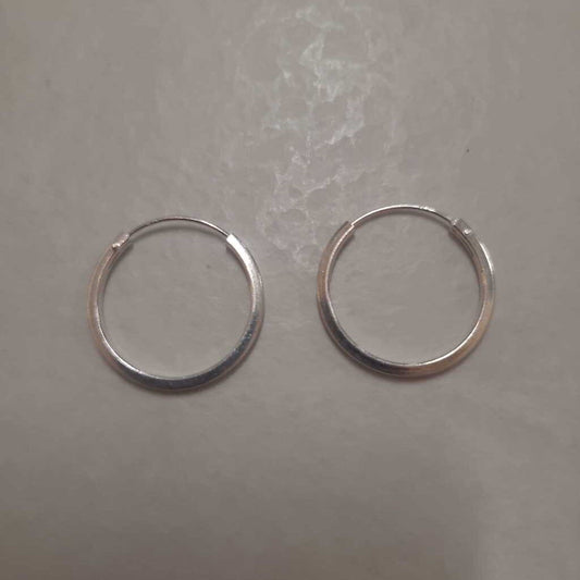STERLING SILVER SMALL HOOP EARRINGS