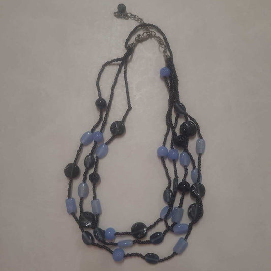 BLUE/BLACK BEADED NECKLACCE