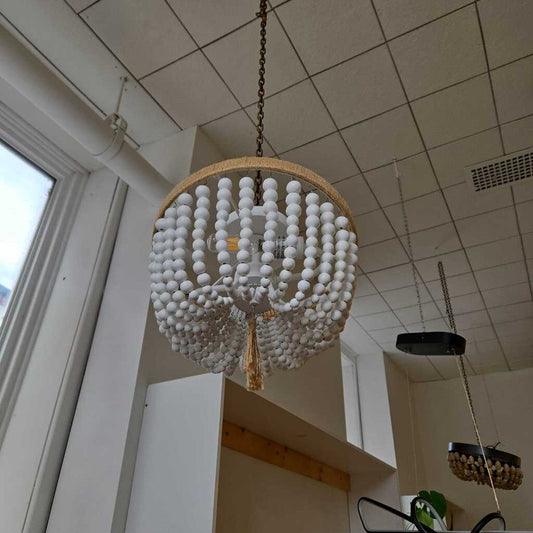 WHITE BEADED FLUSH MOUNT FIXTURE